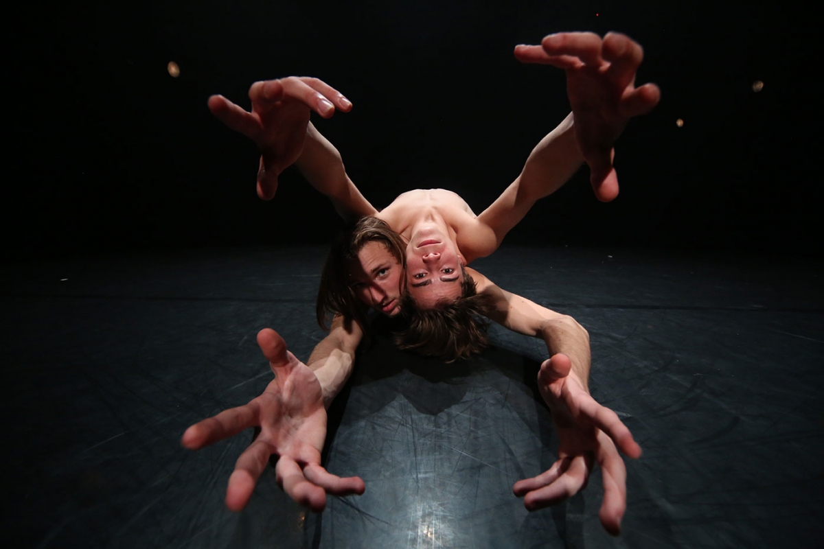 Alien-Express---Borut-Bucinel-5 1200 800 s c1